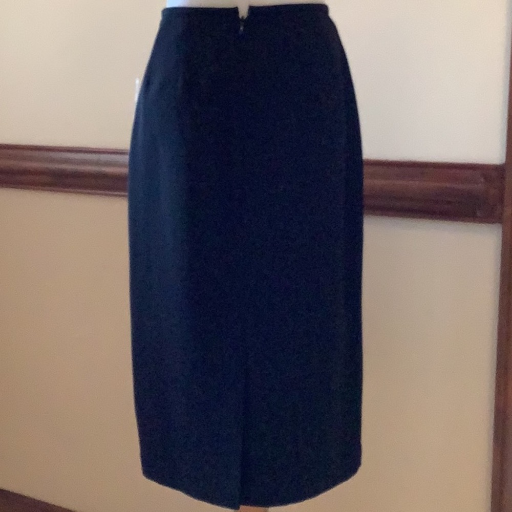 Le Suit Black Skirt NWT - Picture 2 of 3